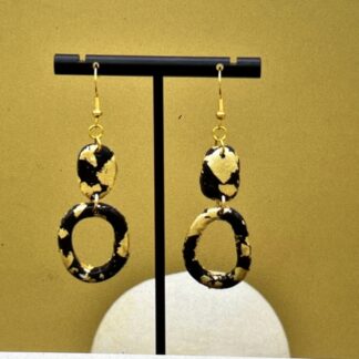 Black/Gold Dangle 1